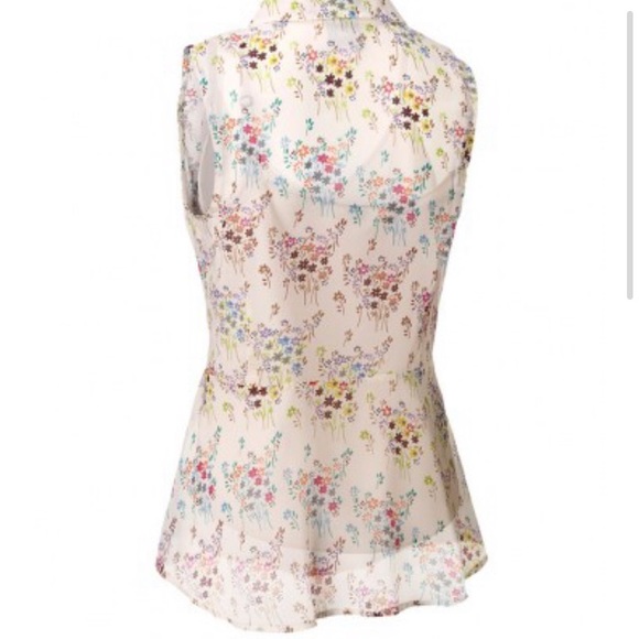 Cabi Essential Top Medium - Picture 2 of 6